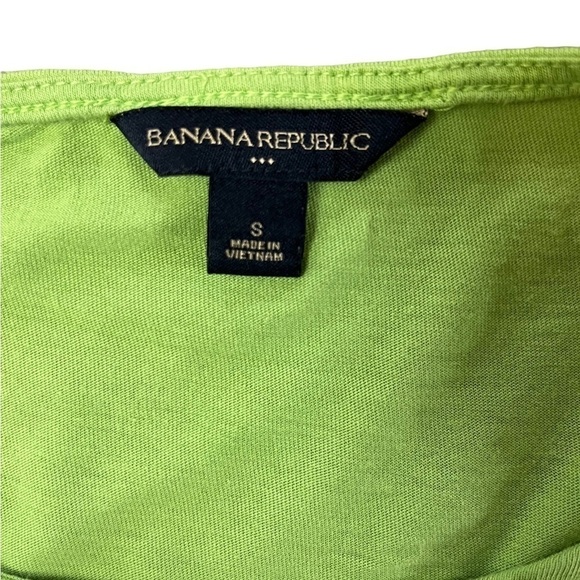2/$20 Banana Republic Ruffle Sleeve Top - Bright Green - Modal - Picture 4 of 7